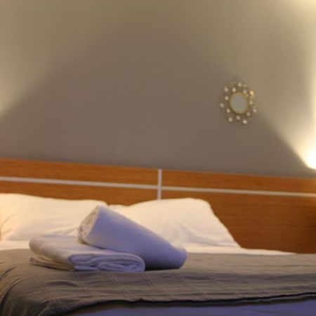 Hélios Hôtel Poitiers Esterno foto