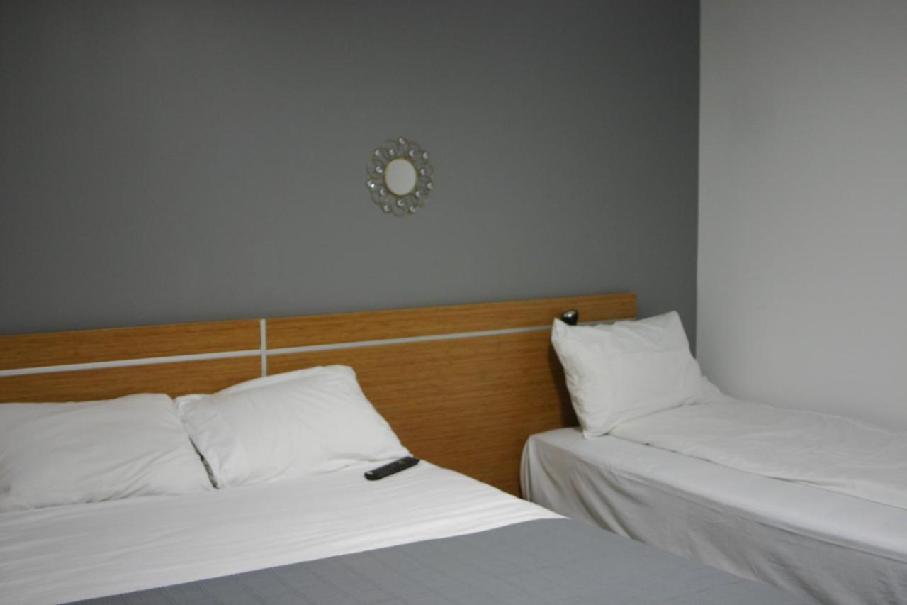 Hélios Hôtel Poitiers Esterno foto