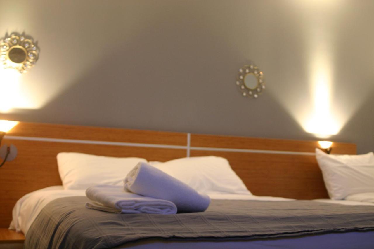 Hélios Hôtel Poitiers Esterno foto
